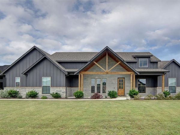 242 Coalson Crossing, Azle, TX 76020