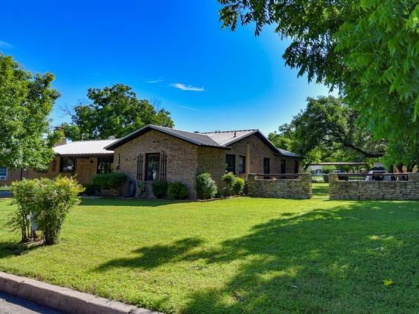 2013 S Walnut, Brady, TX 76825