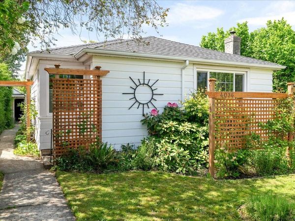 4036 10th Ave , Port Alberni, BC V9Y 4X2