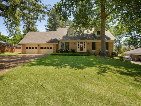 2722 Milford St, Florence, AL 35633