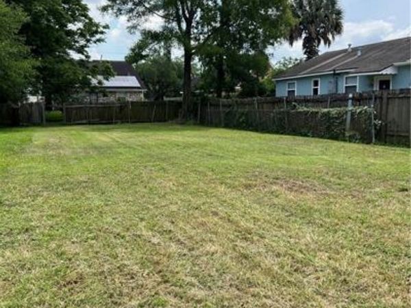 4647 CARTIER Avenue, New Orleans, LA 70112