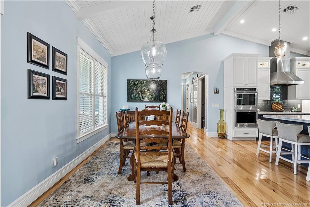 305 SE Flamingo Avenue, Stuart, FL 34996 Photo