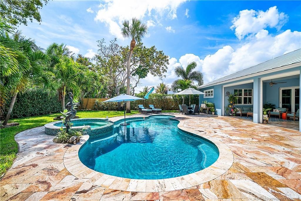 305 SE Flamingo Avenue, Stuart, FL 34996 Photo