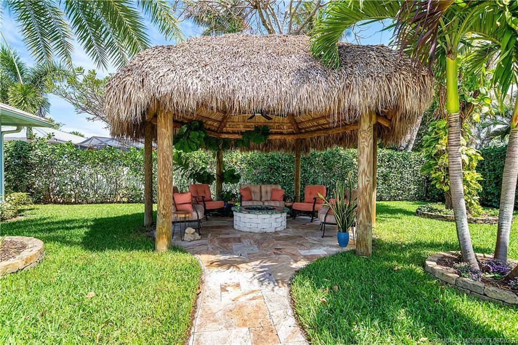 305 SE Flamingo Avenue, Stuart, FL 34996 Photo