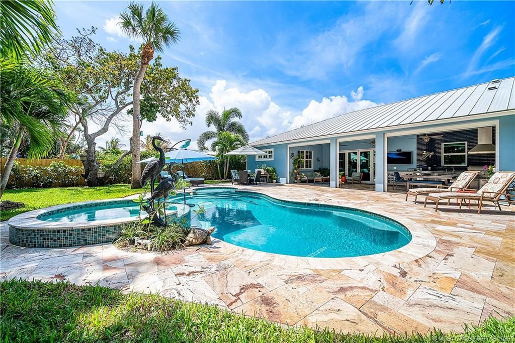305 SE Flamingo Avenue, Stuart, FL 34996 Photo