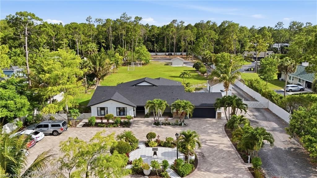 5930 Sea Grass Ln, Naples, FL 34116 Photo