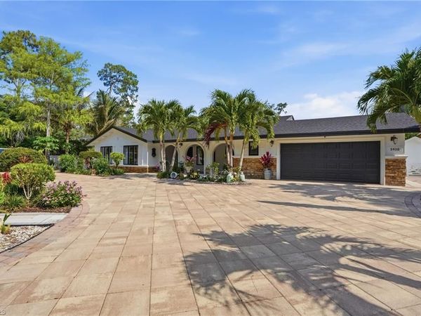 5930 Sea Grass LN, NAPLES, FL 34116