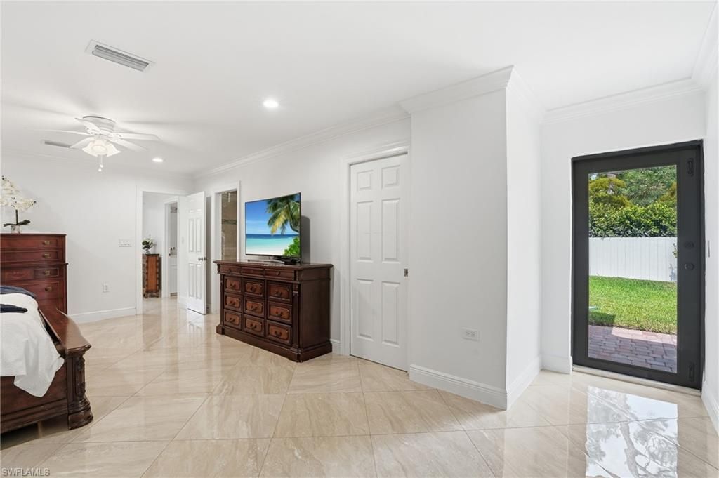 5930 Sea Grass Ln, Naples, FL 34116 Photo