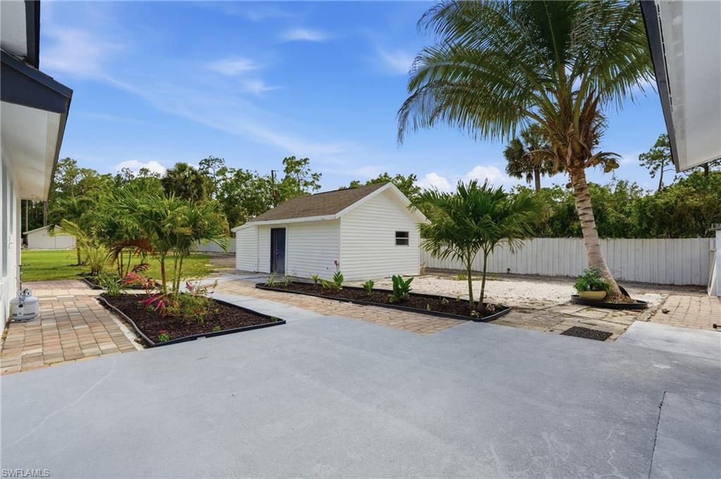 5930 Sea Grass Ln, Naples, FL 34116 Photo