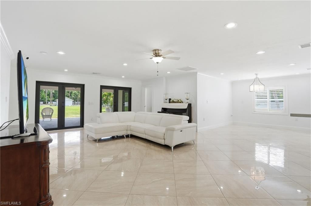 5930 Sea Grass Ln, Naples, FL 34116 Photo