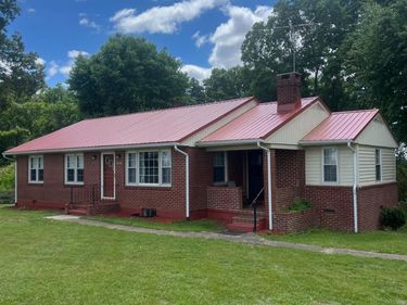 397 Epsons Road, Long Island, VA 24569