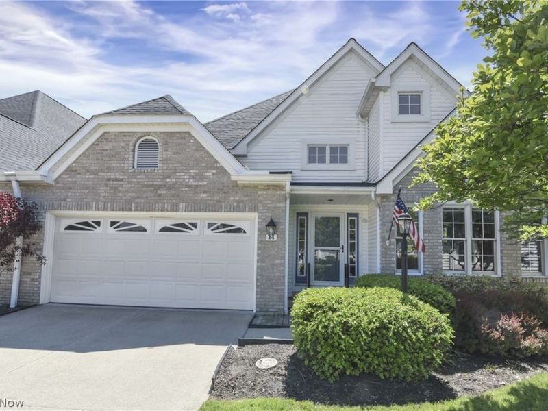 24 Nantucket Row, Rocky River, OH 44116 Photo 1