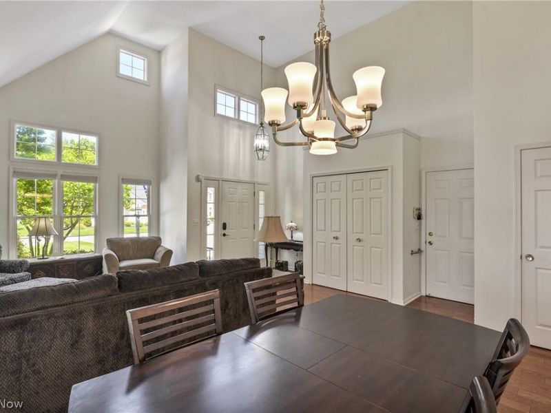 24 Nantucket Row, Rocky River, OH 44116 Photo 10