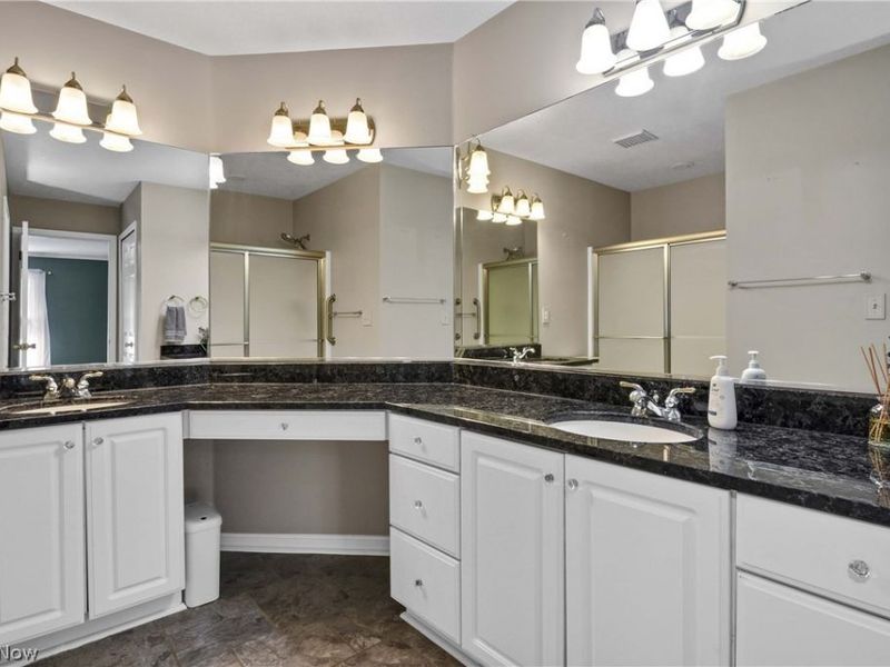 24 Nantucket Row, Rocky River, OH 44116 Photo 25
