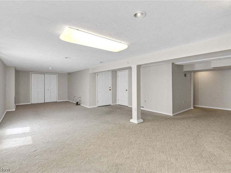 24 Nantucket Row, Rocky River, OH 44116 Photo 33