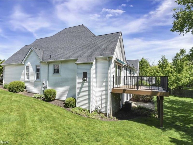 24 Nantucket Row, Rocky River, OH 44116 Photo 40