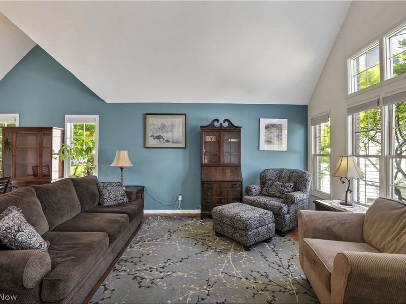24 Nantucket Row, Rocky River, OH 44116 Photo 5