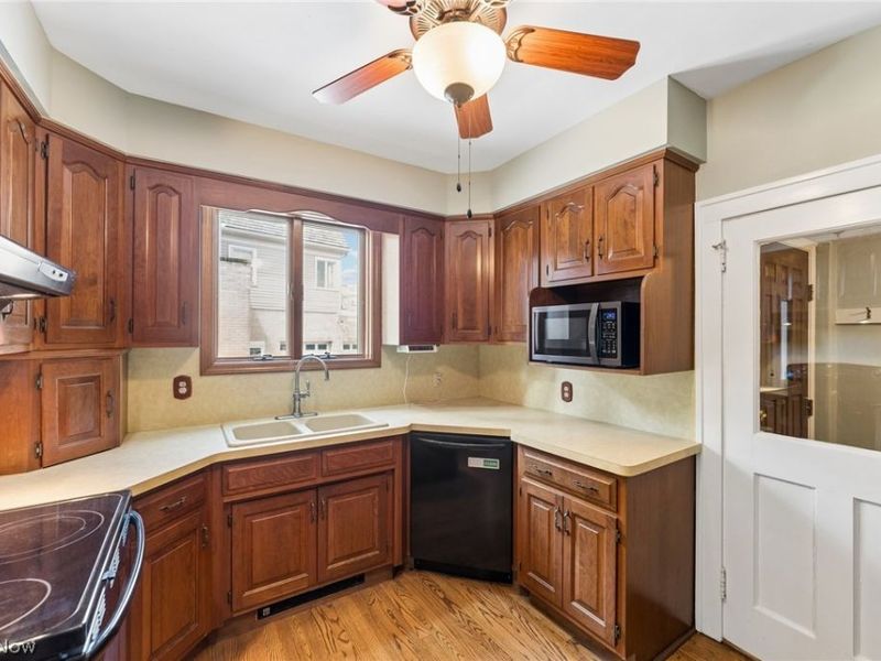 3471 E Erie Avenue, Lorain, OH 44052 Photo 18