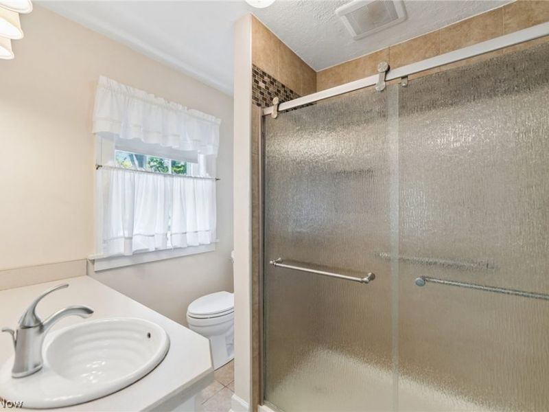 3471 E Erie Avenue, Lorain, OH 44052 Photo 34