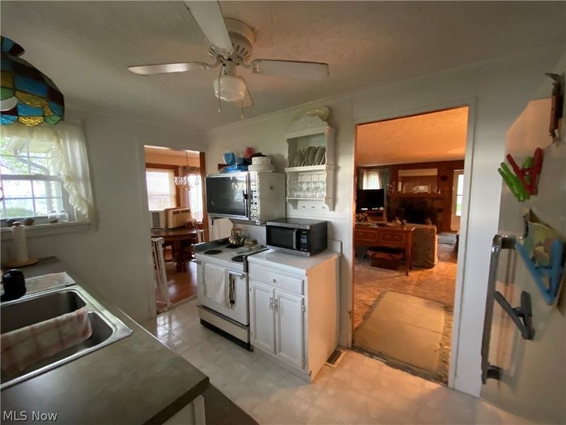 24 B Drive , Conneaut, OH 44030 Photo 6