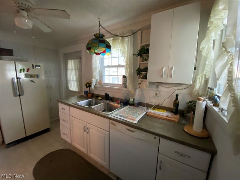 24 B Drive , Conneaut, OH 44030 Photo 7