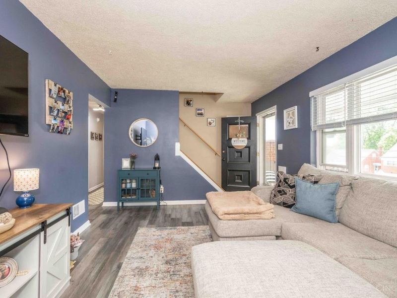 5542 Lawrence Road, Green Township, OH 45248 Photo 3