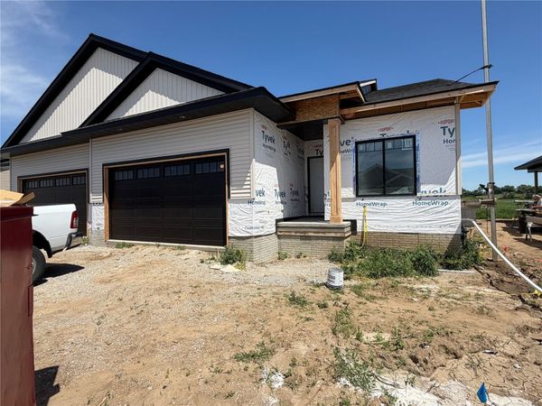 1272 Berkshire Lane, North Liberty, IA 52317