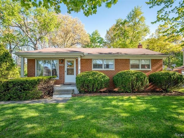 4120 Baybrook Drive, Waterford Twp, MI 48329