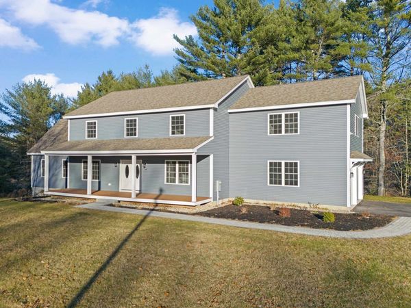 380 E Dunbarton Road, Goffstown, NH 03045