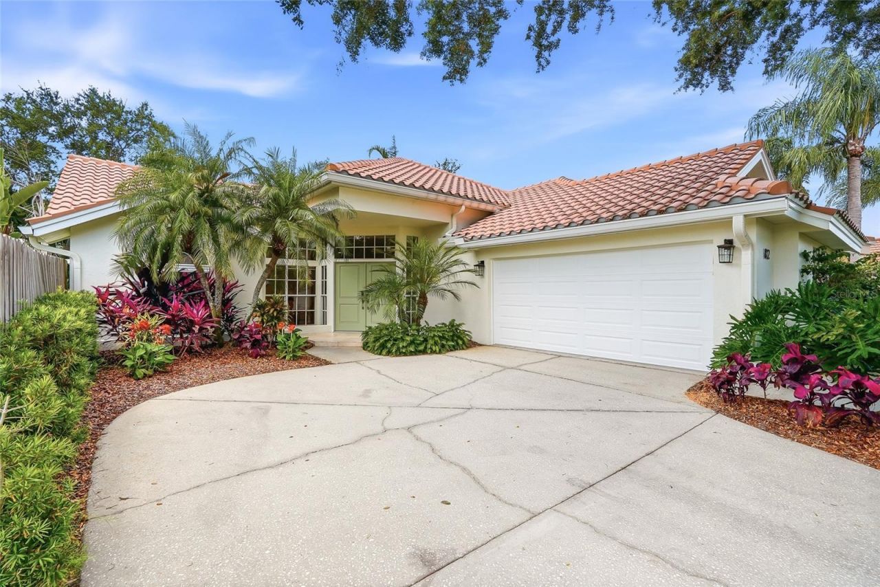 812 Live Oak Terrace Ne, Saint Petersburg, FL 33703 Photo