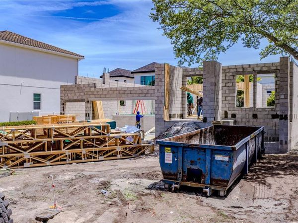 3618 S GARDENIA AVENUE , TAMPA, FL 33629