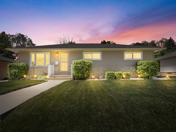 6021 S Kirkwood Ave, Cudahy, WI 53110