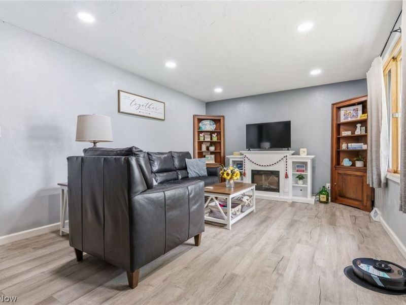 2533 W 37th Street, Lorain, OH 44053 Photo 7