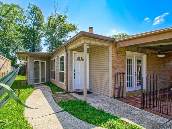 2331 Torrey Pine Dr, Baton Rouge, LA 70816