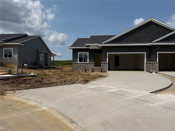 1296 Berkshire Lane, North Liberty, IA 52317