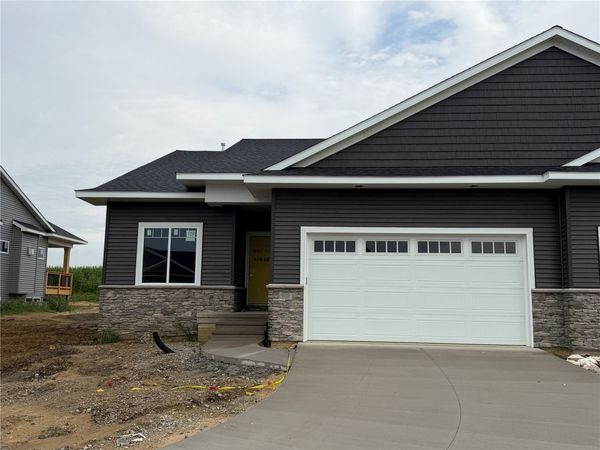 1296 Berkshire Lane, North Liberty, IA 52317