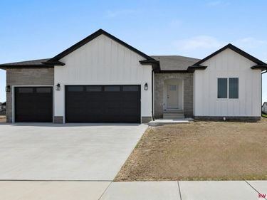 1001 W Santa Clara Street , Lincoln, NE 68523