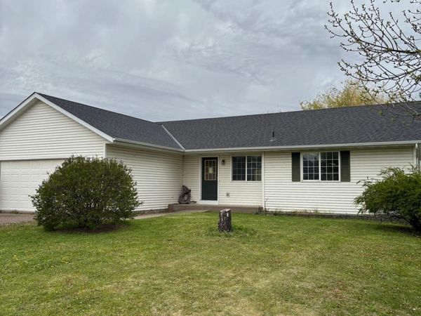 611 Birch Avenue N, Maple Lake, MN 55358