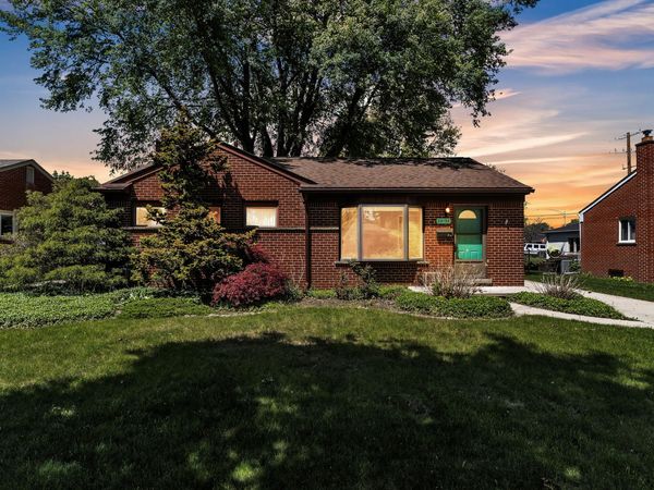 29138 Minton, Livonia, MI 48150