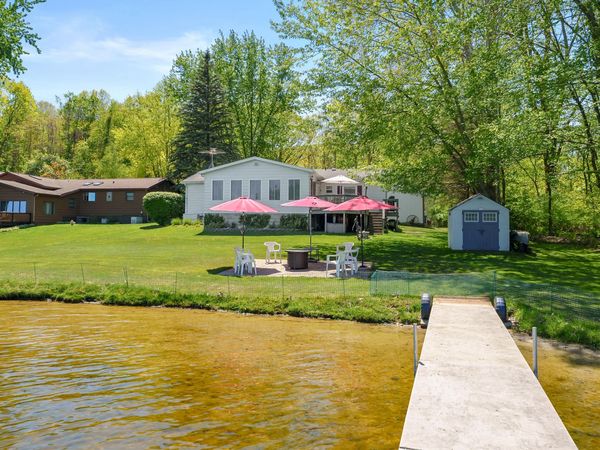 51860 County Road 384, Grand Junction, MI 49056