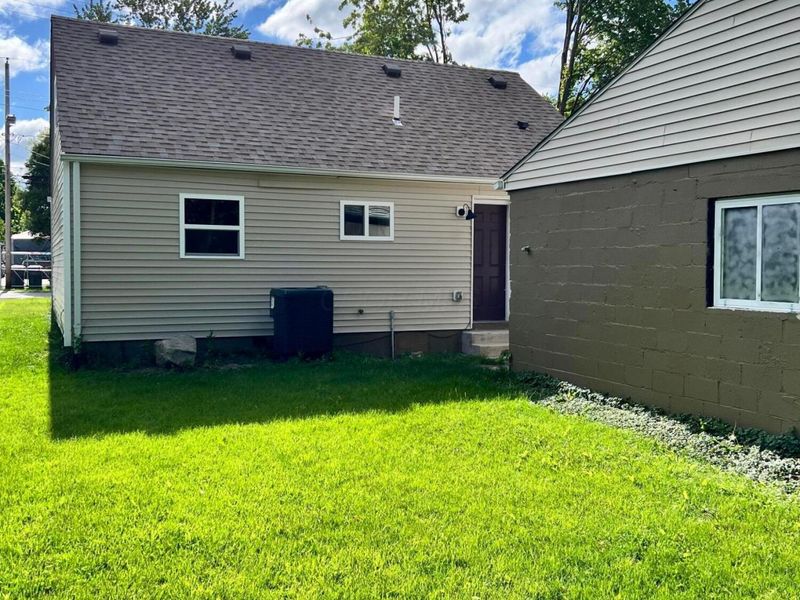 2449 Wilson Avenue , Columbus, OH 43207 Photo 10