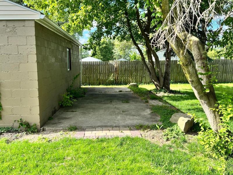 2449 Wilson Avenue , Columbus, OH 43207 Photo 9