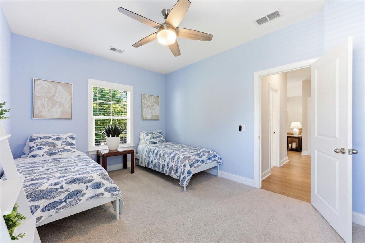 2215 Nicholas David Path Photo 38