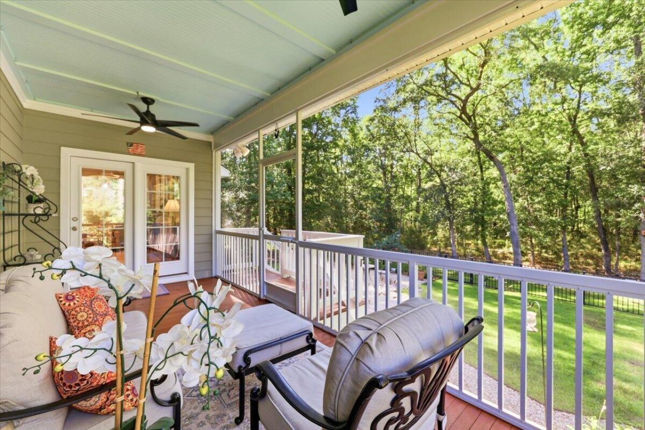 2215 Nicholas David Path Photo 40