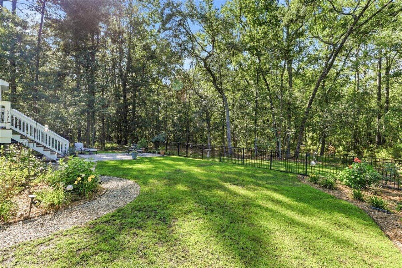 2215 Nicholas David Path Photo 42
