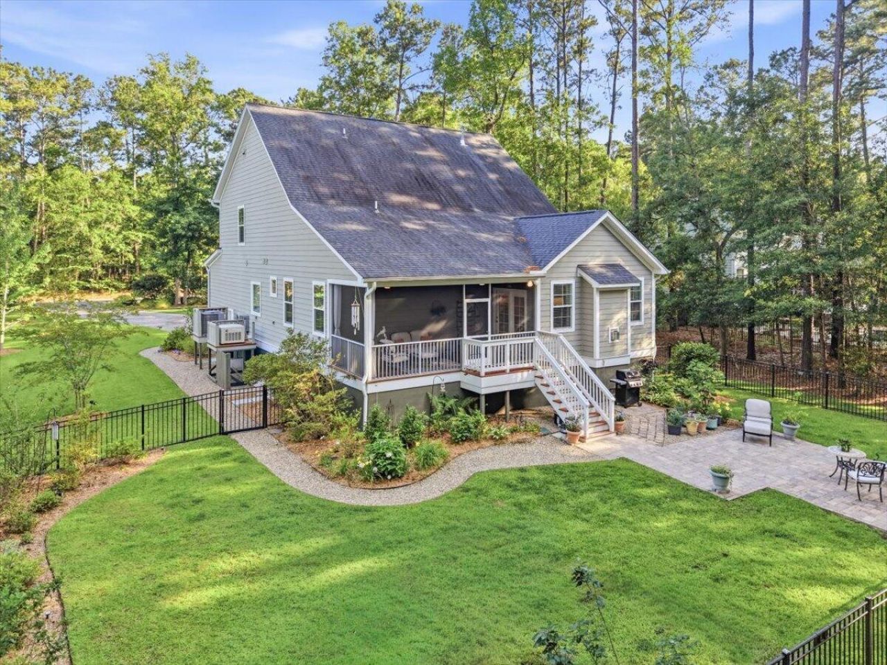 2215 Nicholas David Path Photo 47