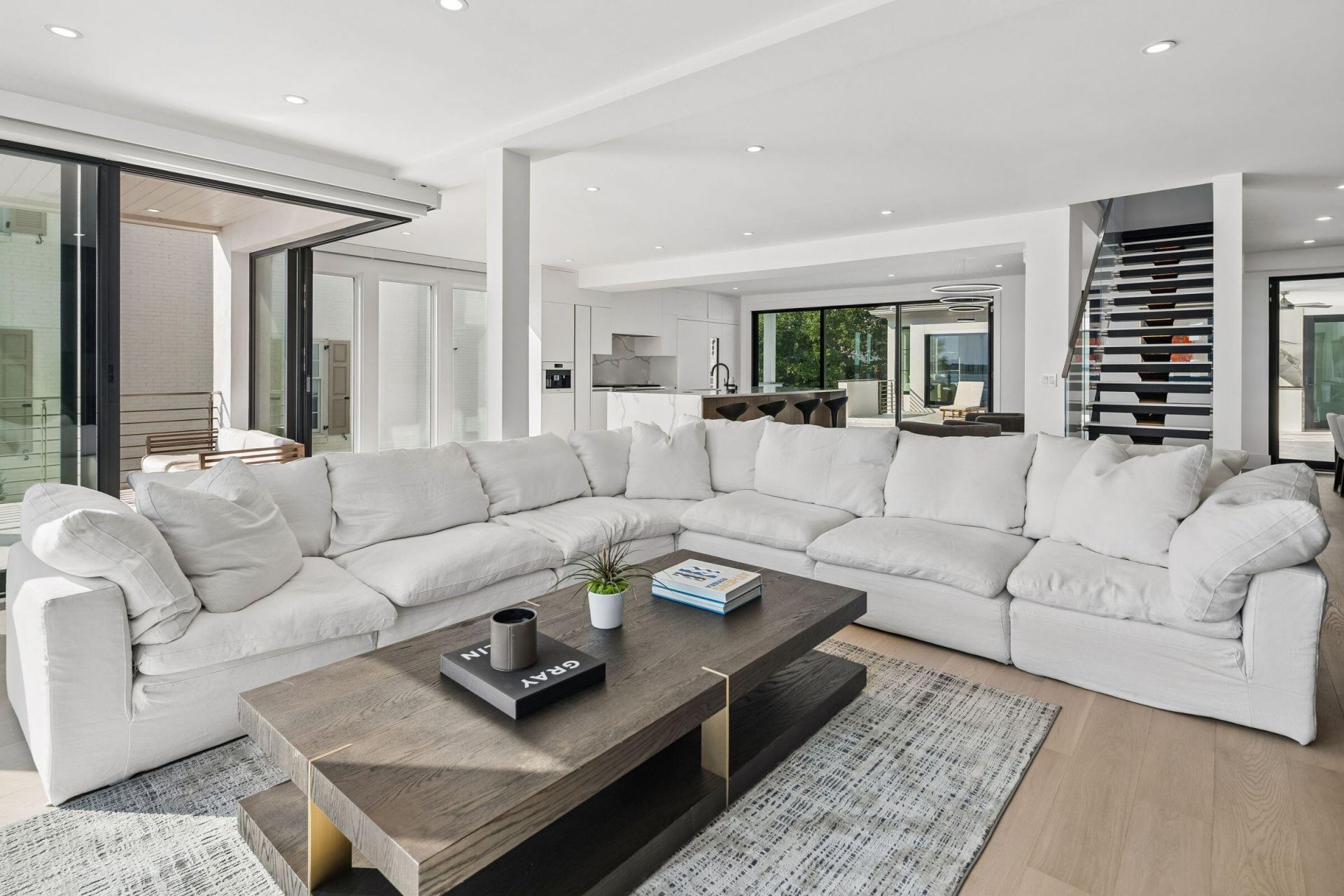 100 Murray Boulevard Photo 16