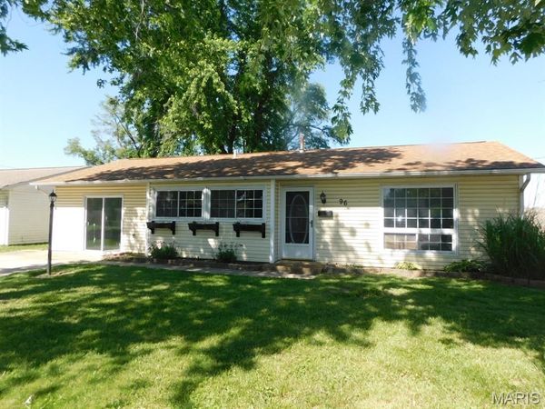 96 Briarhaven Drive , Granite City, IL 62040