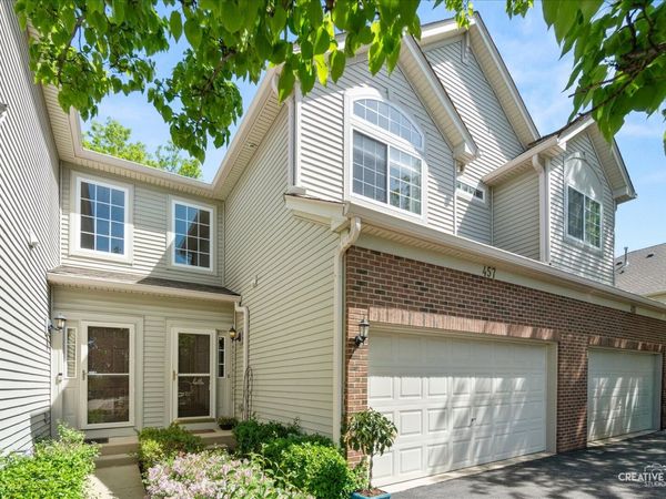 457 Jamestown Court , Aurora, IL 60502