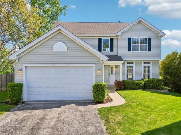 254 W Holly Court , Round Lake, IL 60073